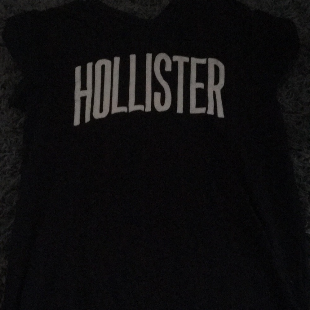 Black Hollister Tee